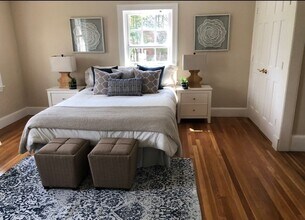 27 Gammons Rd in Newton, MA - Building Photo - Building Photo