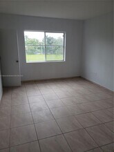 456 NW 85th Street Rd in Miami, FL - Building Photo - Building Photo
