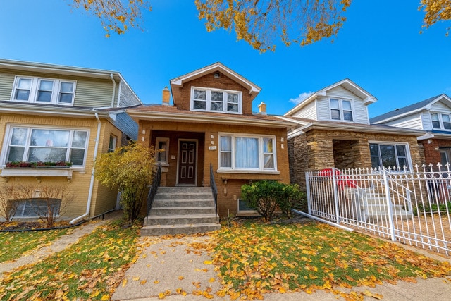 property at 2743 N Rutherford Ave