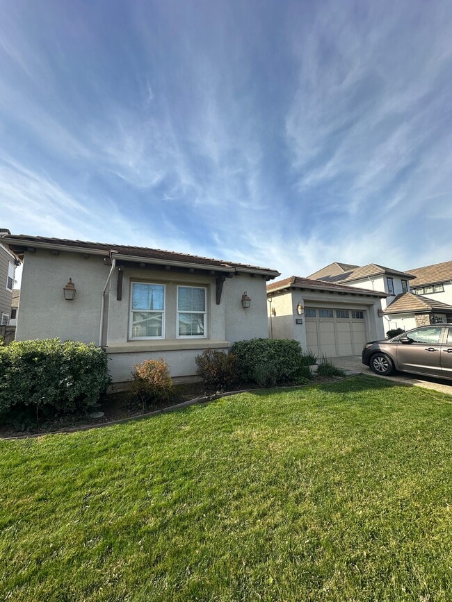 property at 7056 Kelmscott Ln