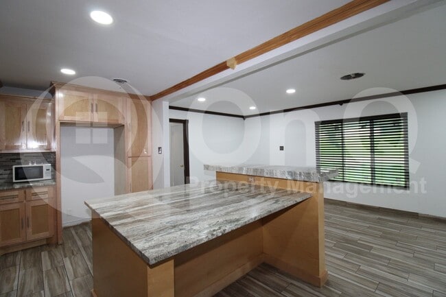 17 MacArthur Dr in Denison, TX - Building Photo - Building Photo