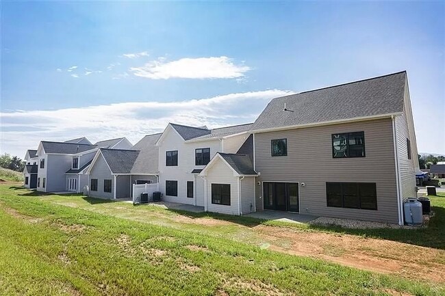 16 Kiley Ln in Stuarts Draft, VA - Building Photo - Building Photo