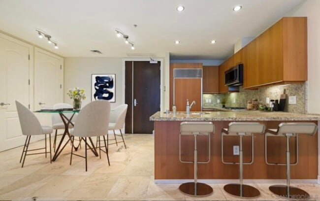property at 550 Front St