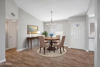 5802 E Gelding Dr in Scottsdale, AZ - Building Photo - Building Photo