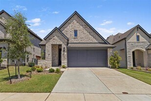 9105 Buckeye Bnd in Oak Point, TX - Building Photo