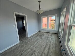227 E Chester St in Long Beach, NY - Building Photo - Building Photo