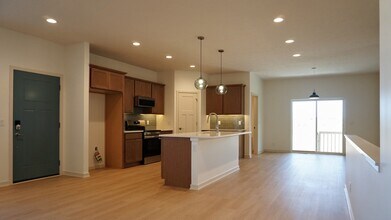 8107 Kallum Dr in Lincoln, NE - Building Photo - Building Photo