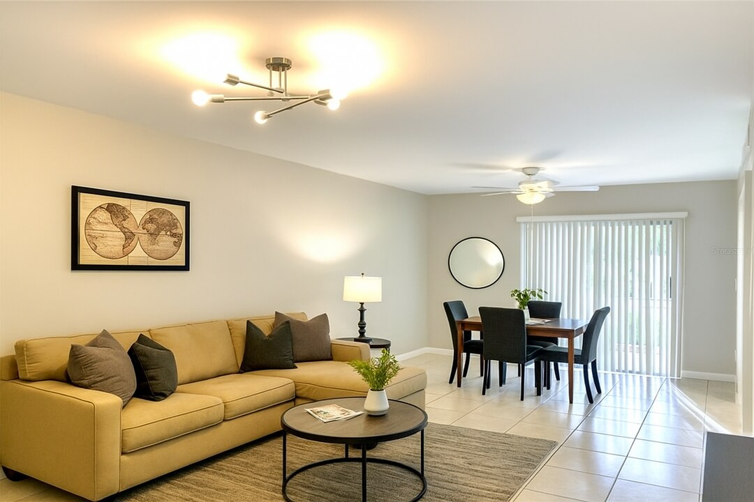 729 NW 92nd Ave in Plantation, FL - Building Photo