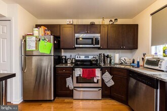 1429 Poplar St in Philadelphia, PA - Building Photo - Building Photo