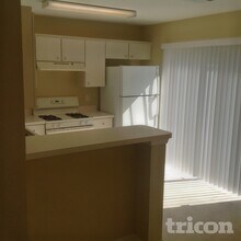 7543 Oxford Garden Cir in Apollo Beach, FL - Building Photo - Building Photo