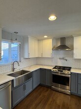 935 Fairfield Cir in Central Point, OR - Building Photo - Building Photo