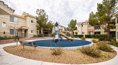 9050 W Warm Springs Rd in Las Vegas, NV - Building Photo - Building Photo