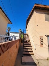 8158 McKinley Ave in Paramount, CA - Building Photo - Building Photo