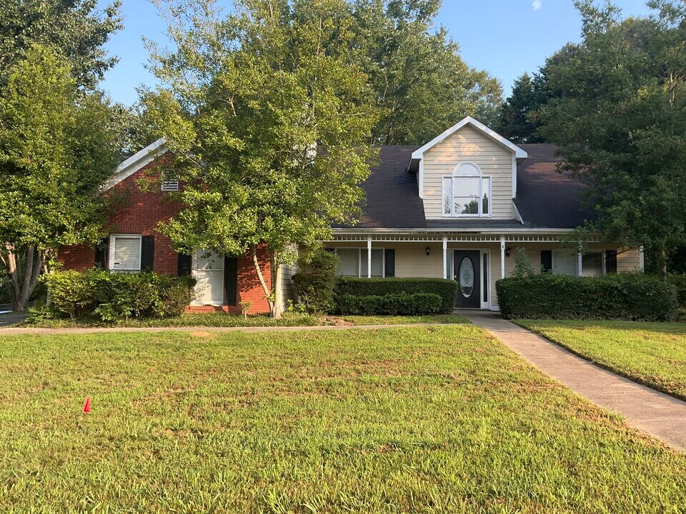 2540 Fortune Dr in Dacula, GA - Building Photo