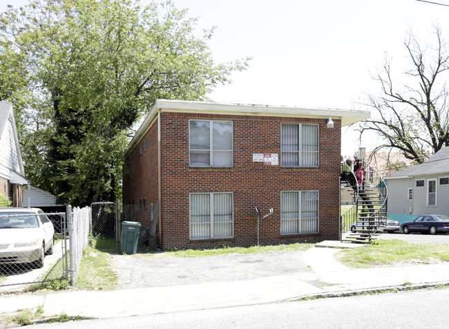 1296 Washington Ave in Memphis, TN - Foto de edificio - Building Photo