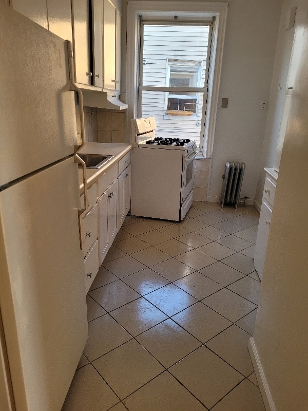 2053 68th St, Unit 2R in Brooklyn, NY - Building Photo - Building Photo