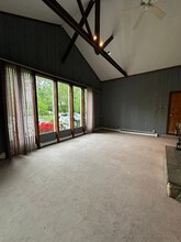 19 Baldwin Rd in Norwalk, CT - Building Photo - Building Photo