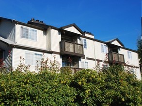 Orchard Pointe in Port Orchard, WA - Building Photo - Building Photo