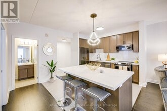 650 Sauve St in Milton, ON - Building Photo - Building Photo