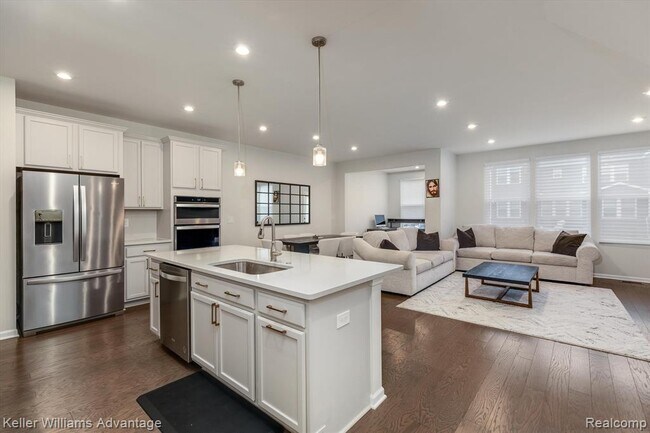 4818 Broomfield Wy in Orion Township, MI - Building Photo - Building Photo
