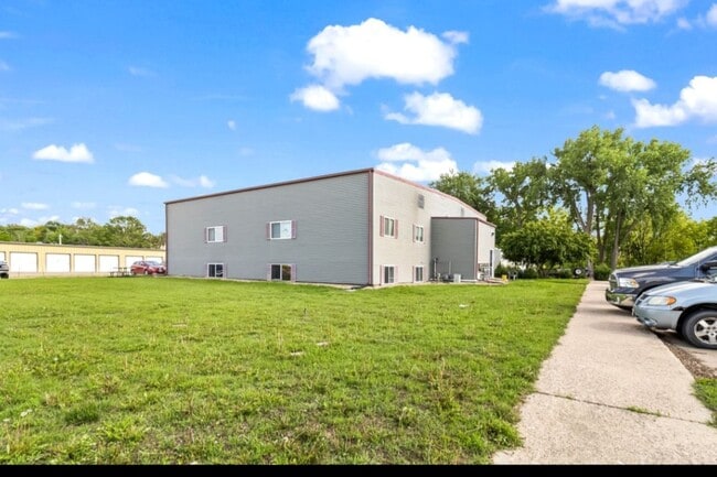 property at 507 W 20th St