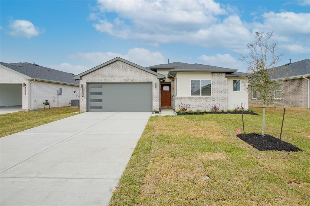 29414 Bryans Mnr in Katy, TX - Building Photo