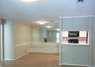 1415 Tuxworth Cir in Decatur, GA - Building Photo - Building Photo