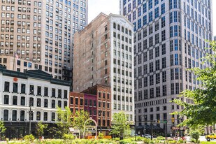 600 Woodward Ave in Detroit, MI - Building Photo