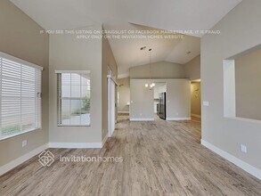 8237 Rocky Bluff Way in Las Vegas, NV - Building Photo - Building Photo