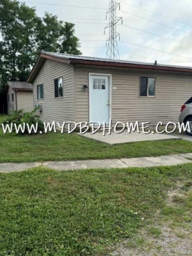 6621 Fairfield Ave in Fort Wayne, IN - Building Photo - Building Photo