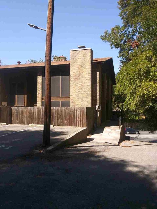 801 Old Ranch Road 12 in San Marcos, TX - Building Photo