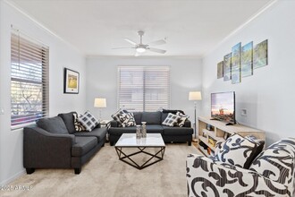 20100 N 78th Pl in Scottsdale, AZ - Building Photo - Building Photo