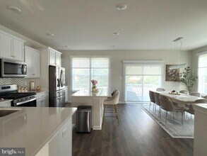 1 Autumn Park Blvd in Medford, NJ - Building Photo - Building Photo