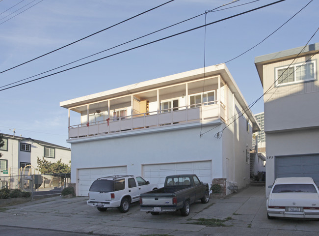 141 Gardiner Ave in South San Francisco, CA - Foto de edificio - Building Photo