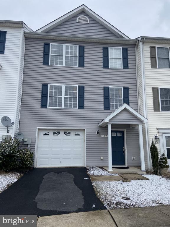 property at 107 Lighthouse Ln