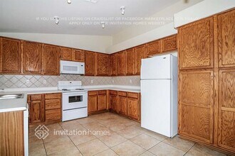 6615 N 77th Dr in Glendale, AZ - Building Photo - Building Photo