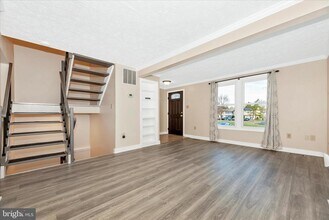 7167 Glenmeadow Ct in Frederick, MD - Building Photo - Building Photo