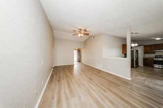 11612 Wallace Ave in Oklahoma City, OK - Building Photo - Building Photo