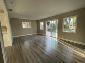 2201 Eicher Ave in Modesto, CA - Building Photo - Building Photo