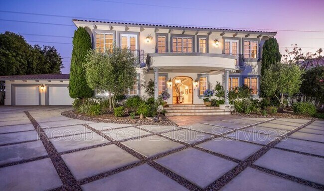 property at 3335 Caminito Daniella