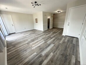 315 Glendale Ave in Bridgeport, CT - Building Photo - Building Photo