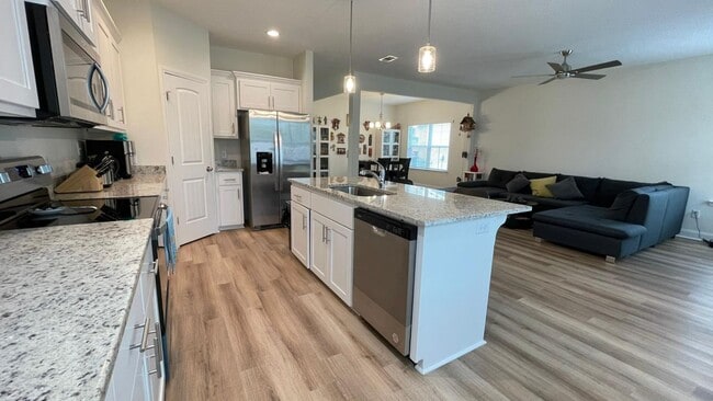 832 Abode Ave in Hinesville, GA - Building Photo - Building Photo