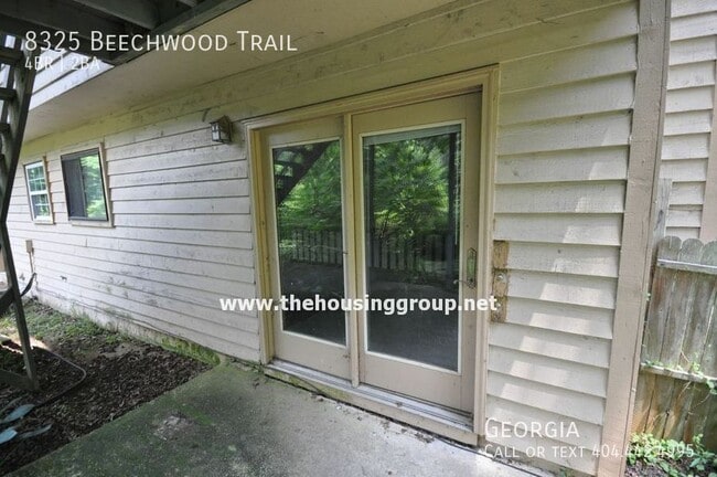 8325 Beechwood Ct in Riverdale, GA - Building Photo - Building Photo