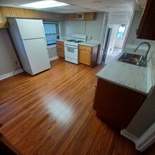 5660 Munhall Rd, Unit B2 in Pittsburgh, PA - Building Photo - Building Photo