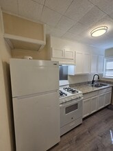 401 W Dewey Ave in Orange, TX - Building Photo - Building Photo