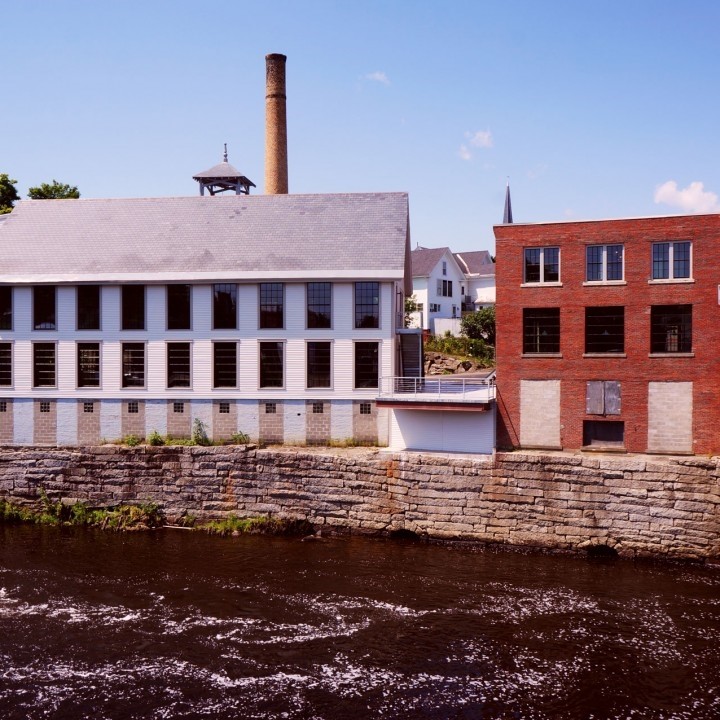 Mayo Mill in Dover Foxcroft, ME - Foto de edificio