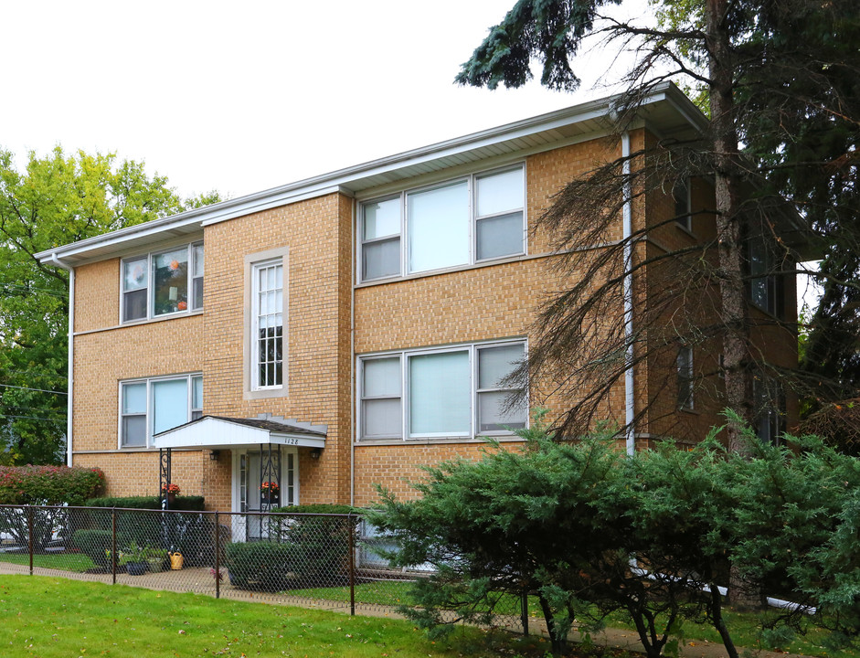 1128 E Northwest Hwy in Arlington Heights, IL - Building Photo