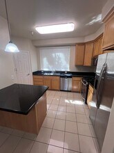 2001 Club Center Dr in Sacramento, CA - Building Photo - Building Photo