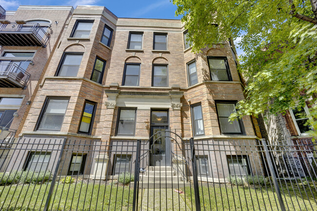 property at 3738 N Wilton Ave