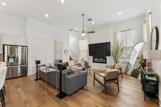 4501 Night Owl Ln in Austin, TX - Building Photo - Building Photo